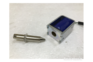 Механизм закрывающий для денежного ящика с соленоидом