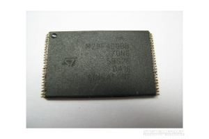 Микросхема M29F400BB-70N1